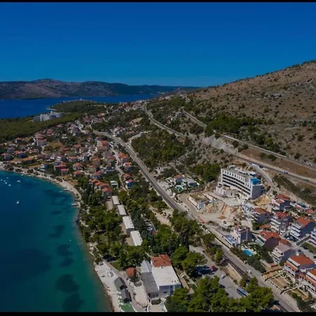 Lejlighed Puerto Tranquilo Beach Residsnce Trogir