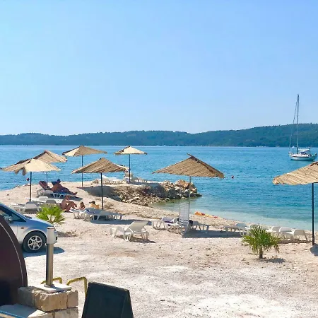 Puerto Tranquilo Beach Residsnce Trogir